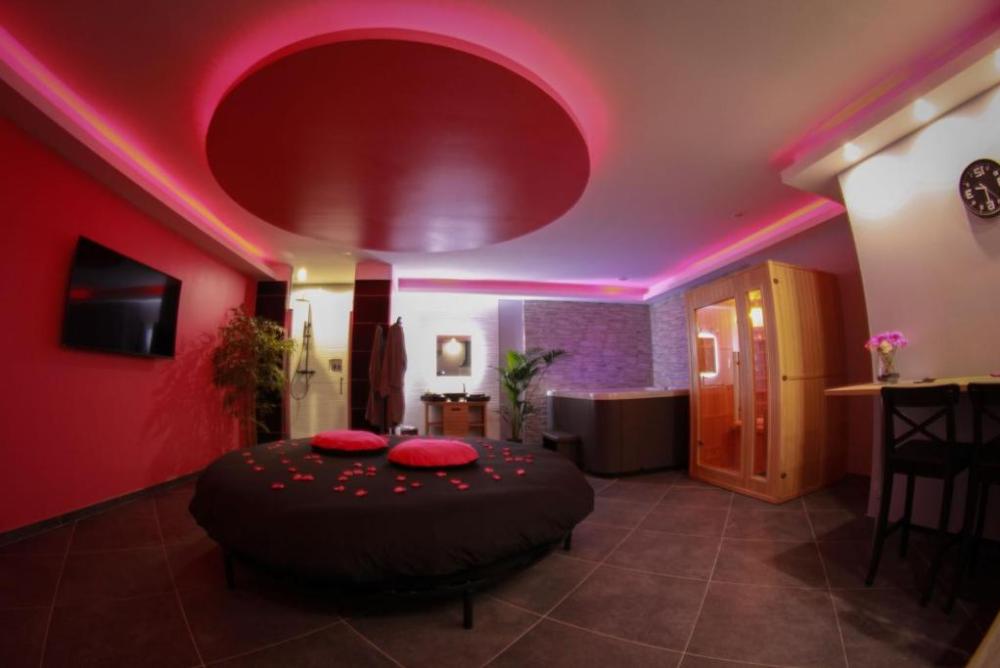 Nuit vip spa sauna privatif - Hôtel image 1