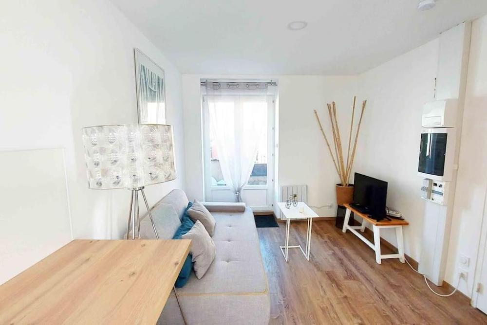 Appartements cosy Audincourt - direct-renting ''renting with good vibes'' - Hôtel image 1